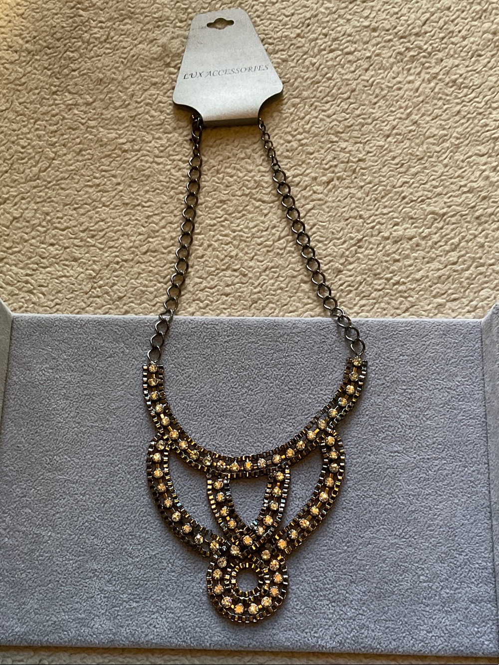 LOV? ACCESSORIES Rhinestone Statement Necklace in Brown & Gold Like New
